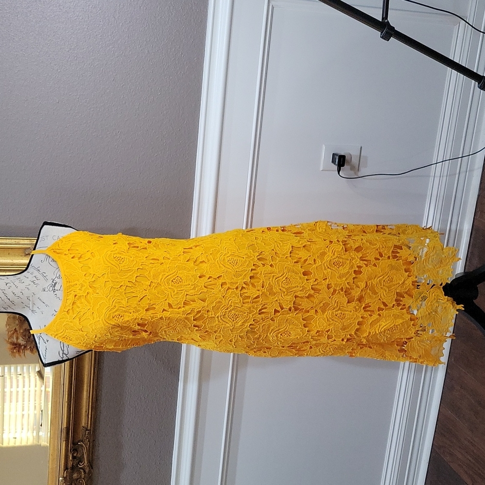 Yellow Lace Sleeveless Dress with Thin Straps 💛